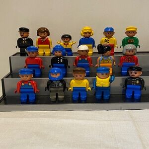 Vintage 16 Duplo Lego Figures